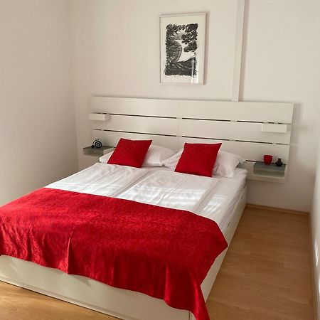 Villa Jasmin Бол Экстерьер фото
