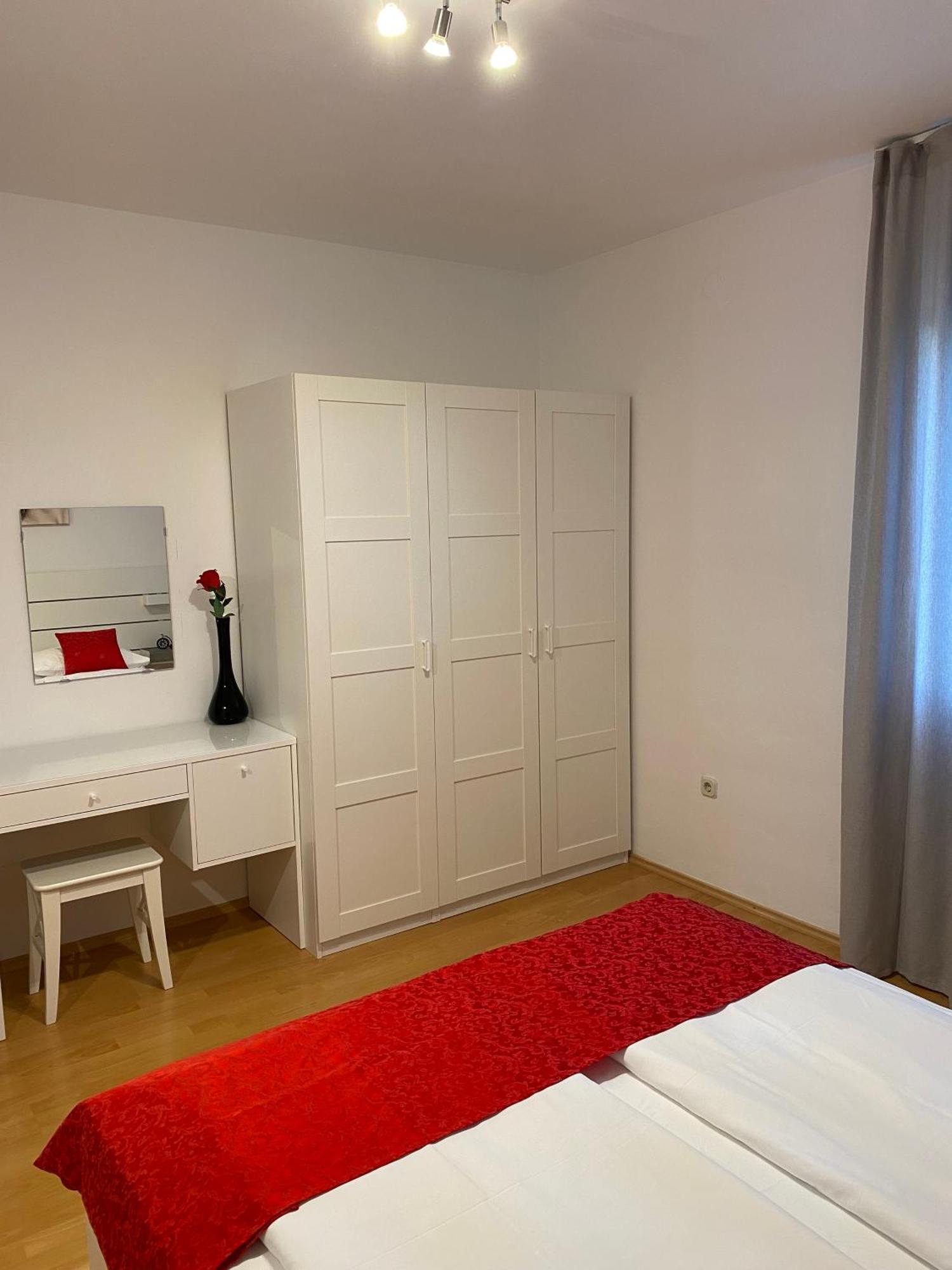 Villa Jasmin Бол Экстерьер фото