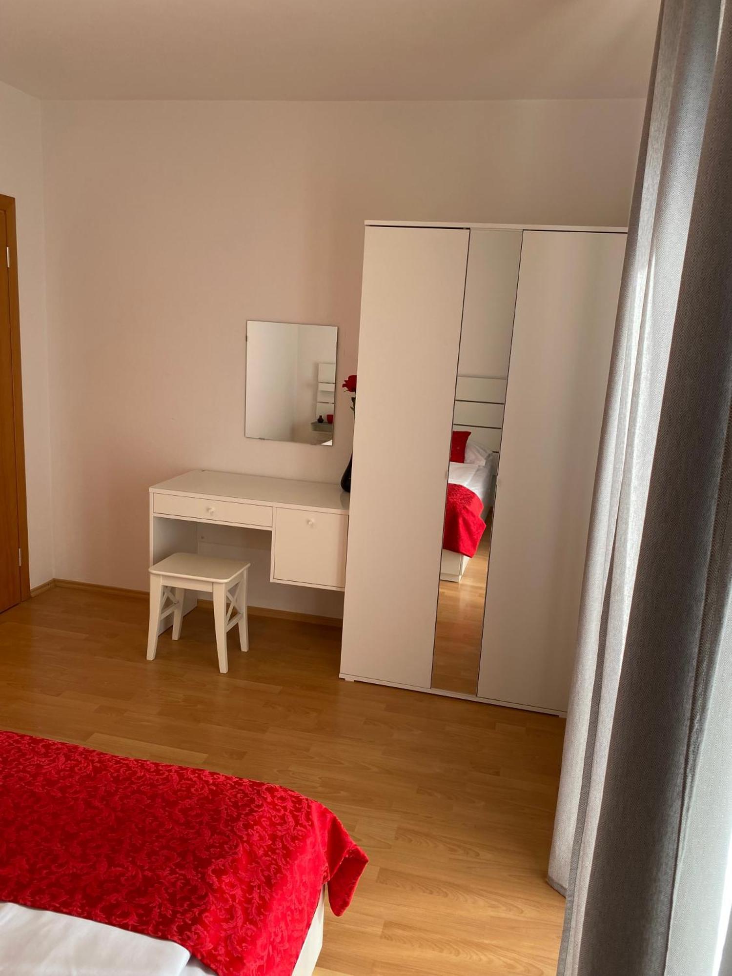 Villa Jasmin Бол Экстерьер фото